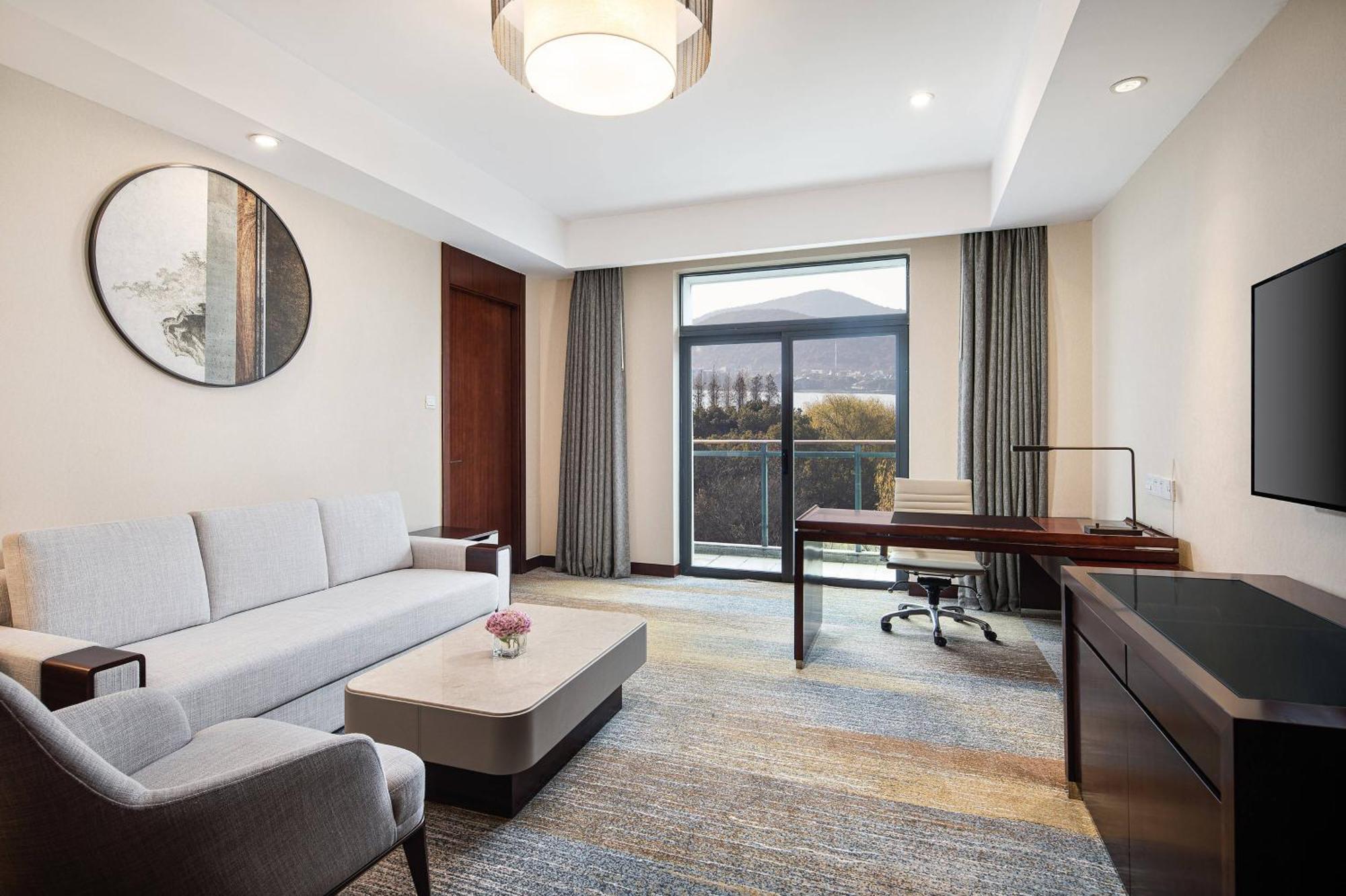 Courtyard By Marriott Wuxi Lihu Lake Zewnętrze zdjęcie